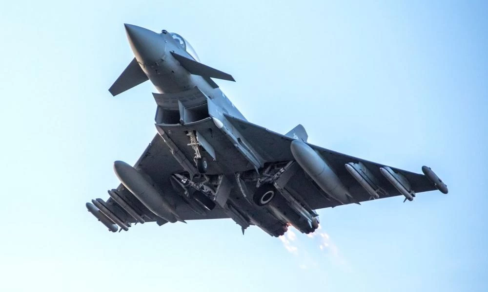 Πάμε σε εξοπλιστικό λαβύρινθο για να τους ευχαριστήσουμε όλους; Η Ελλάδα εξετάζει την απόκτηση 30 Eurofighter από την Μ. Βρετανία